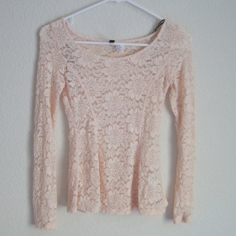 H&M Pink Lace Shirt - Size XS